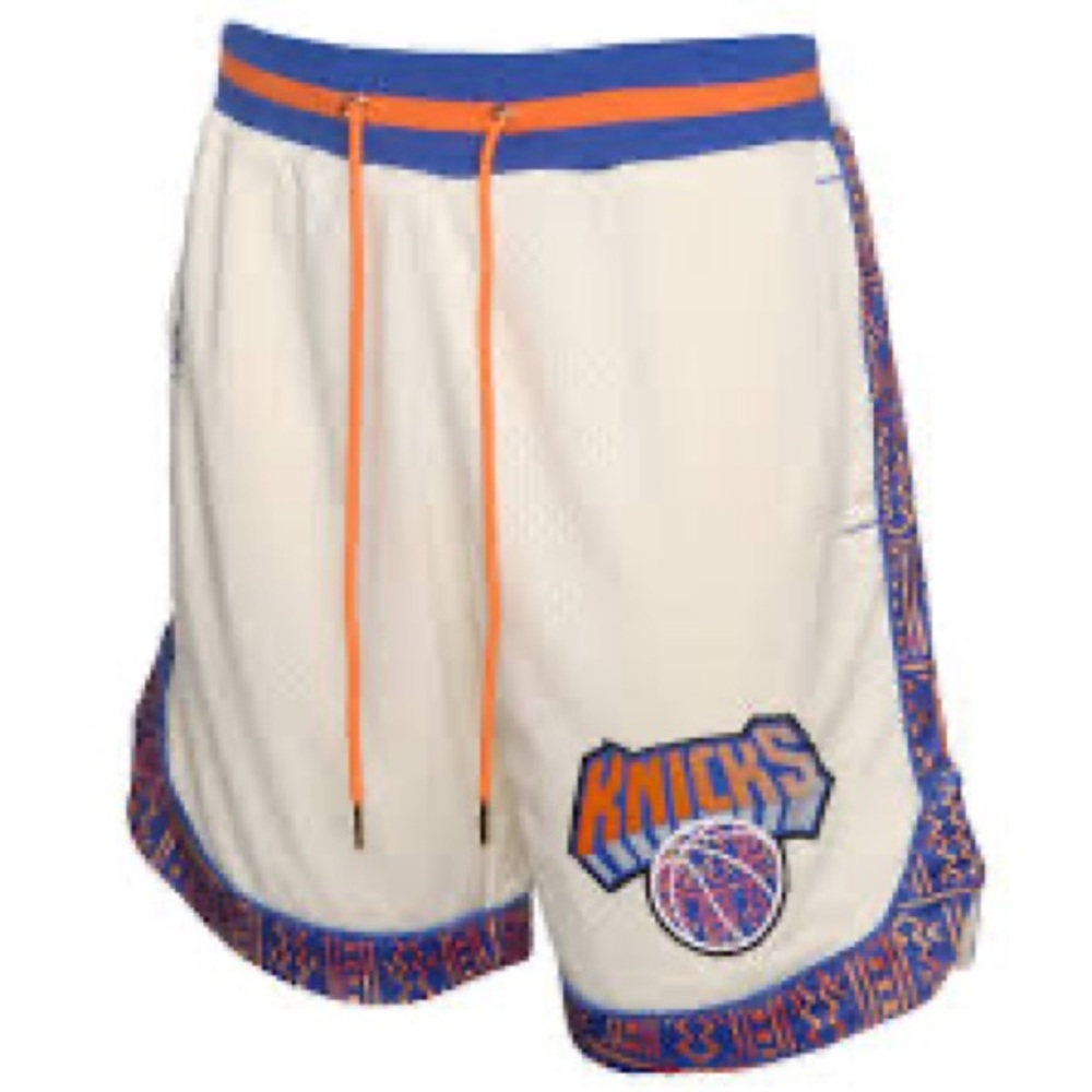 NBA NY knicks Shorts in Cream and Blue - Picture 14 of 14